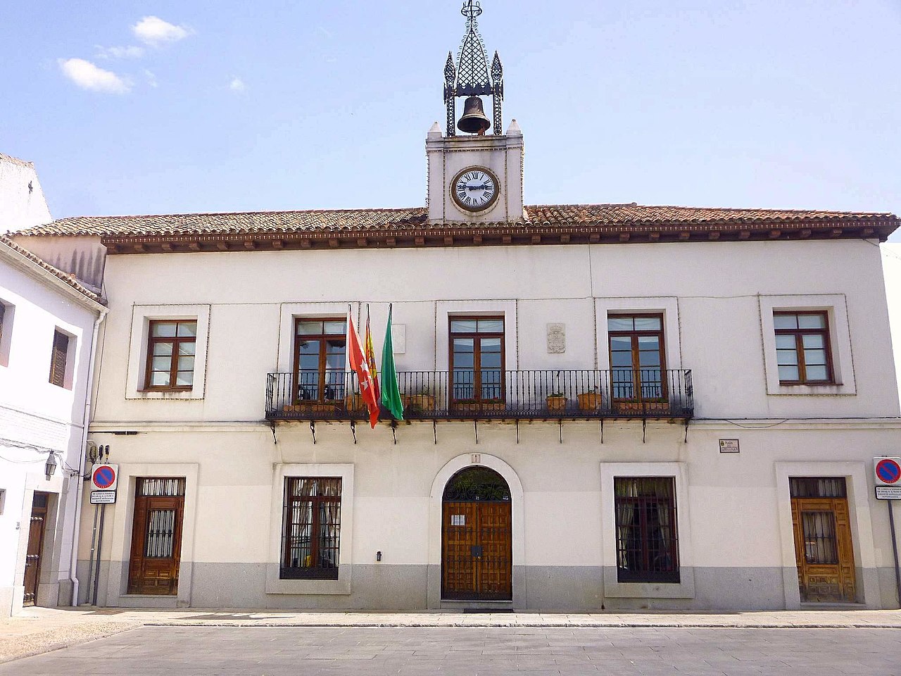 1280px Villaviciosa de Odon Ayuntamiento 1